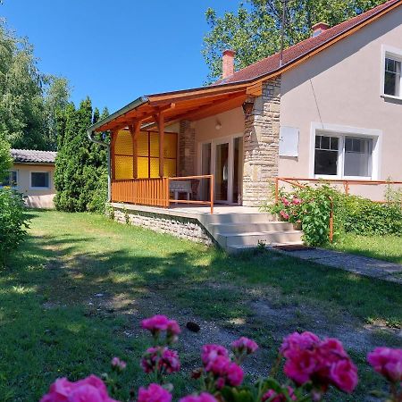Hostel Замарді Екстер'єр фото