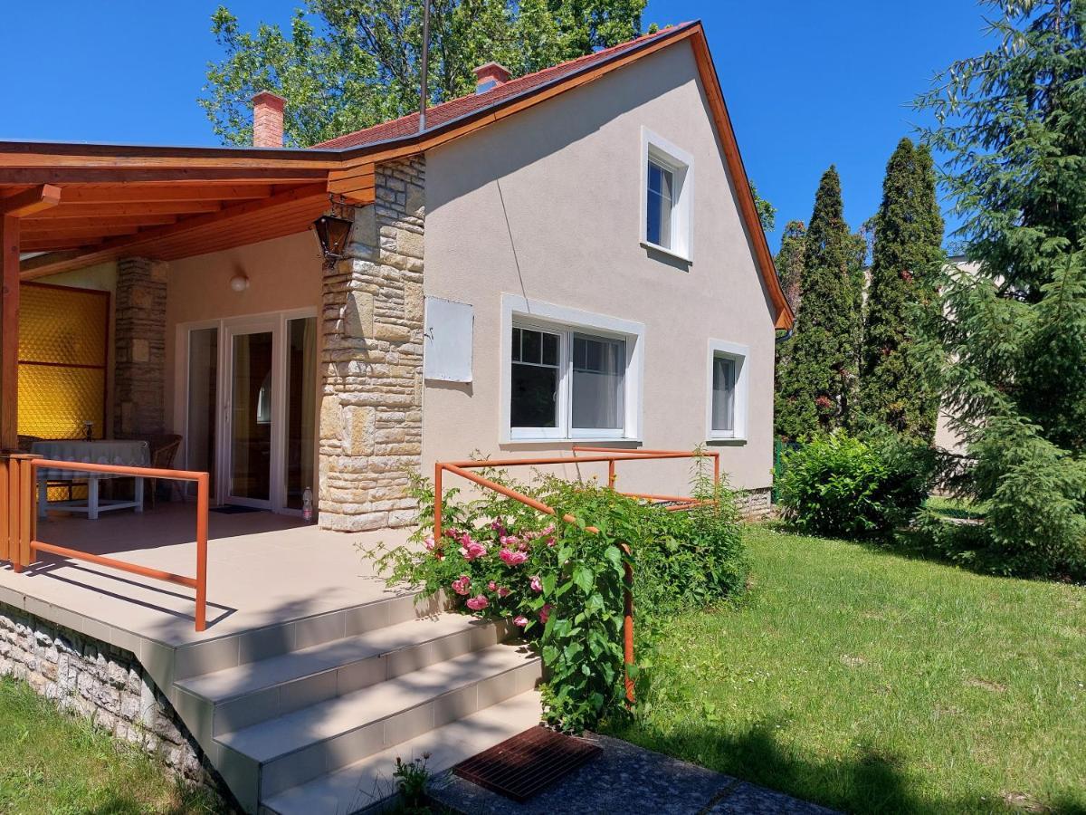 Hostel Замарді Екстер'єр фото